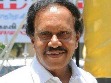 எதுக்கு வந்தீங்க? இருக்கோமா? இல்லையான்னு பாக்க வந்தீங்களா.. தம்பிதுரையை வட்டம் கட்டிய மக்கள்!