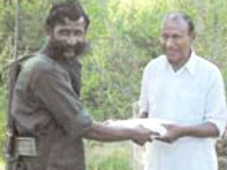 காட்டுக்குள் கடத்தி சென்ற வீரப்பனை பற்றி நெகிழ்ந்த ராஜ்குமார்.. வீடியோவில் சொன்னது என்ன?