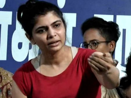 சின்மயியிடம் கோபம் இருக்கிறது, ஆதங்கம் இருக்கிறது.. ஆனால் ஆதாரமும் முக்கியமாச்சே!