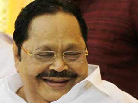 இது என்ன கல்யாண வீடா? சும்மா உட்காருய்யா.. வைகோவை வாரிய துரைமுருகன்.. ரணகளத்திலும் குதூகலம்!