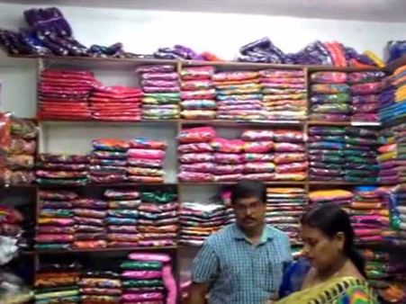 ஜவுளிக் கடைகளில் இனி உட்கார்ந்து வேலை செய்யலாம்.. கேரளாவில் இன்னொரு புரட்சிகர முடிவு!