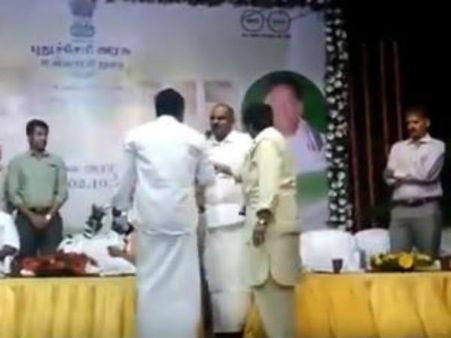 அரசு விழாவில் கிரண்பேடி-அதிமுக எம்எல்ஏ நேரில் வாக்குவாதம்.. 'யூ கோ' என பரஸ்பரம் கத்தியதால் பரபரப்பு