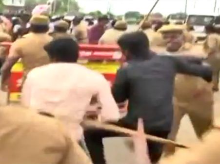 நெல்லை மனோன்மணியம் சுந்தரனார் பல்கலை. மாணவர்கள் மீது தடியடி.. பரபரப்பு!!