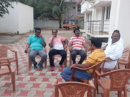 குற்றாலத்தில் அதிர்ச்சியில் தினகரன் ஆதரவாளர்கள்.. தினகரன் அணியில் பிளவா?.. அடுத்து என்ன?