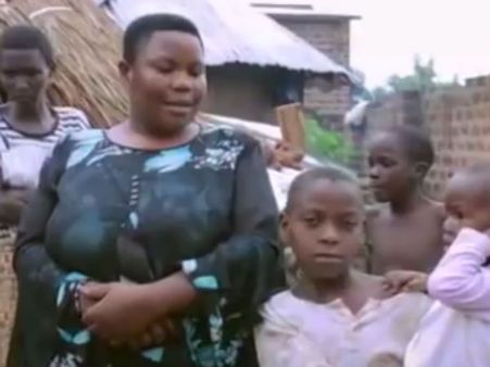 ஊரெல்லாம் மனைவிகள்.. ஆண்டுக்கு ஒரு இரவு மட்டுமே தங்கும் கணவர்.. 44 குழந்தைகளை பெற்ற 40 வயது பெண்!