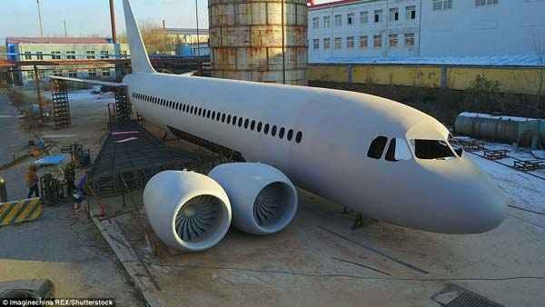 “பெட்ரோமாஸ் லைட்டே தான் வேணும்”.. ரூ. 2 கோடி செலவில் சீன விவசாயி செய்த அசத்தல் காரியம்!