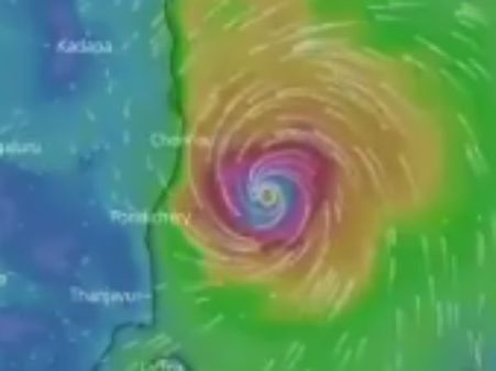 என்னங்கடா இப்படிக் கிளம்பிட்டீங்க.. புயலுக்கு 