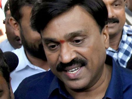 முன்னாள் அமைச்சர் ஜனார்த்தன ரெட்டி பெங்களூரில் கைது.. விசாரணையில் திடுக்கிடும் தகவல்கள்