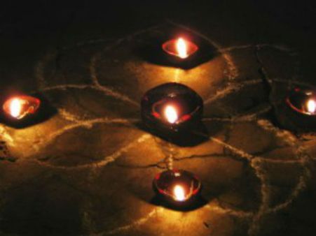 கார்த்திகை தீப நாளில் சொக்கப்பனை கொளுத்துவது ஏன் தெரியுமா?