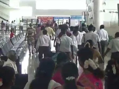 சென்னை விமானங்களை தகர்ப்போம்.. 14 வயது பொடியனின் மிரட்டல்.. மதுரையில் பரபரப்பு!