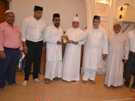 துபாய் ஈமான் அமைப்பு நடத்திய மீலாதுப் பெருவிழா.. கொண்டாட்டங்கள்