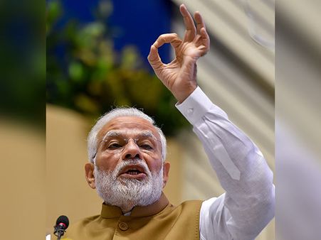 ஏகே-47லிருந்து வரும் குண்டு போல பொய் சொல்கிறார்கள்.. எதிர்க்கட்சிகளின் மீது மோடி விமர்சனம்!