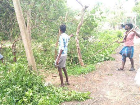 நாகை கிராமங்களில் என்ன நடக்கிறது.. இதோ ஒரு சாம்பிள்!