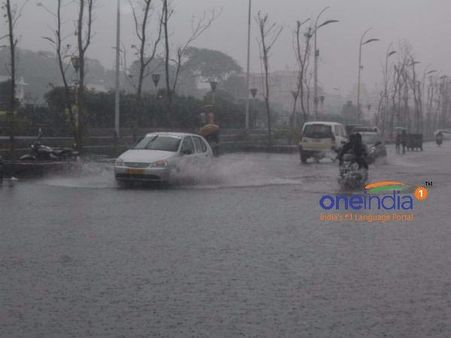 மிதமான மழை பெய்யும், மீனவர்களுக்கு எச்சரிக்கை... வானிலை அப்டேட்!