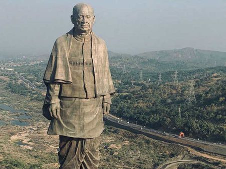 விரைவில் சர்தார் பட்டேல் சிலையை விட உயரமான சிலை வருகிறது.. அதுவும் இந்தியாவில்தான்
