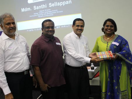 சிங்கப்பூரில் தமிழர்கள் பங்கேற்ற 