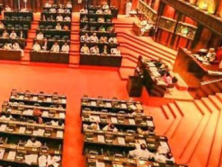 இலங்கை நாடாளுமன்றம் கலைக்கப்பட்ட பின்னணி என்ன? கண்ணில் விரல் விட்டு ஆட்டிய தமிழர் தேசிய கூட்டமைப்பு