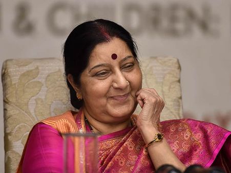 ஆயிரம் சொல்லுங்க.. சுஷ்மா சுஷ்மாதான்.. அந்த துணிச்சல், தைரியம், தெளிவு.. மறக்க முடியாதவர்!