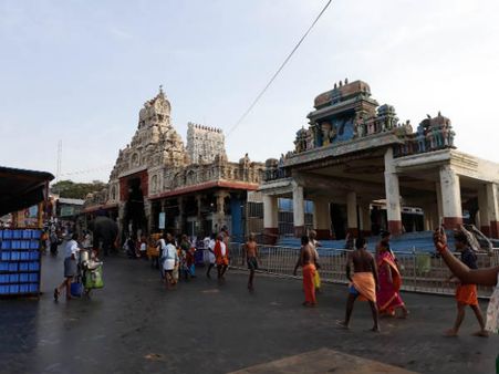 கந்த சஷ்டி விழா: திருச்செந்தூரில் யாகசாலை பூஜையுடன் தொடங்கியது - 13ல் சூரசம்ஹாரம்