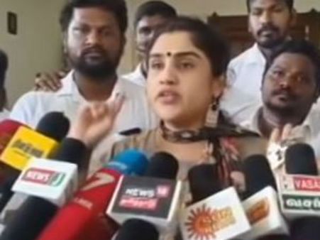 சுப்ரீம் கோர்ட் உத்தரவுபடி ஆலப்பாக்கம் வீட்டிற்குள் நுழைந்தார் நடிகை வனிதா