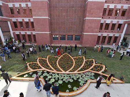 கட்சி தலைமையகத்தை மாற்றியது தப்பா போச்சு... மூத்த பாஜக தலைவர்கள் பீல் பண்றது இதுதான்