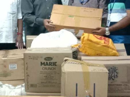 கஜா நிவாரண பால் பவுடர் சாப்பிட்ட 7 பேருக்கு வாந்தி மயக்கம்.. புதுக்கோட்டையில் அதிர்ச்சி