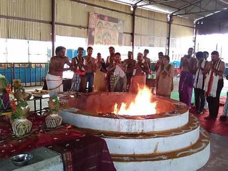 புத்தாண்டு நாளில் தன்வந்திரி பீடத்தில் ஐஸ்வர்யம் தரும் ஐந்து ஹோமங்கள்