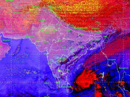 Phethai: பேய்ட்டி புயல் இன்று வலுப்பெறும்.. தமிழகத்திற்கு கனமழை எச்சரிக்கை.. வானிலை மையம்
