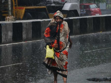 Phethai Storm: பேய்ட்டி புயல் சென்னையை தாக்குமா? வானிலை மையம் என்ன சொல்கிறது?