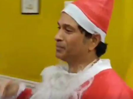 கிறிஸ்துமஸ் ஸ்பெஷல்.. ஆதரவற்ற குழந்தைகளுக்கு இன்ப அதிர்ச்சி கொடுத்த ‘கிரிக்கெட் கடவுள்’