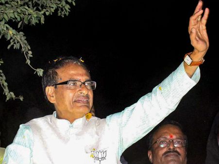 மத்திய பிரதேச தேர்தல் முடிவுகள்.. முதல்வர் சிவராஜ்சிங் சவுகான் முன்னிலை