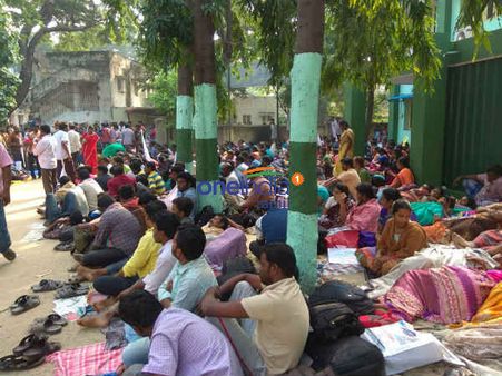 6 நாட்களாக நடந்த இடைநிலை ஆசிரியர்கள் போராட்டம் வாபஸ்.. பேச்சுவார்த்தையில் உடன்பாடு