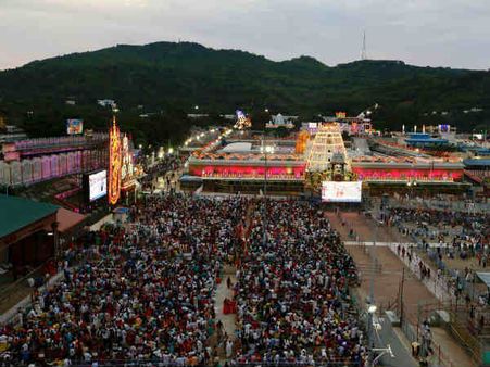 11,800 கிலோ தலைமுடி.. திருப்பதி ஏழுமலையான் கோவிலில் அசத்தல் ஏலம்.. எவ்வளவு லாபம் தெரியுமா?