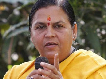 பாஜகவிற்கு அடுத்த அடி.. லோக்சபா தேர்தலில் போட்டியிடவில்லை.. சுஷ்மாவை போலவே உமா பாரதியும் அறிவிப்பு