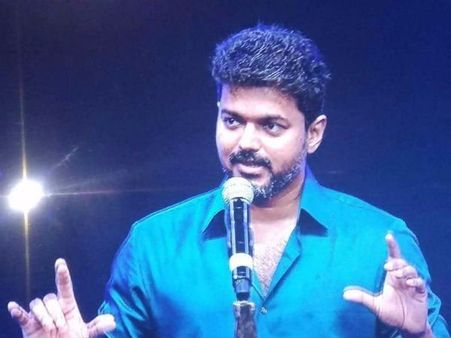 செம.. வருடம் முழுக்க டிவிட்டரை ஆண்ட விஜய்.. 2018ன் டாப் 10 டிரெண்டிங்கில் சுவாரசியம்!