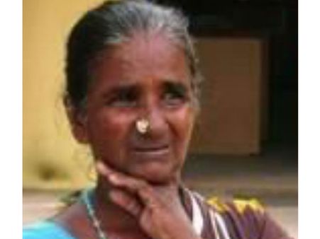 குளோரியாவுக்கு மட்டும் எழுத படிக்கத் தெரிந்திருந்தால் இப்படி ஏமாந்திருக்க மாட்டார்