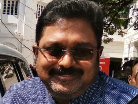 தாடியுடன் தினகரன்.. ஏன் இப்படி.. என்னாச்சு.. நிறைய சோகமோ?