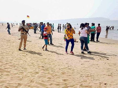 வந்தது புது சட்டம்.. கோவா செல்லும் சுற்றுலா பயணிகளே உஷார்.. இதை செய்தால் 3 மாதங்கள் சிறைதான்