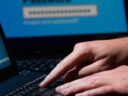 போலி கிரெடிட், டெபிட் கார்டு மூலம்.. சென்னை சாப்ட்வேர் என்ஜீனியர்களின் லட்சக்கணக்கான பணம் திருட்டு