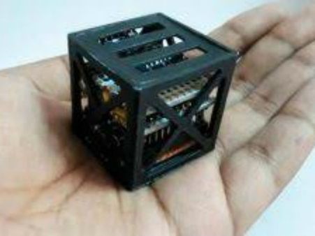 ஒரு சேரை விட எடை குறைவு.. வியக்க வைக்கும் கலாம் சாட்.. வெற்றிகரமாக விண்ணில் நிலைநிறுத்தப்பட்டது!