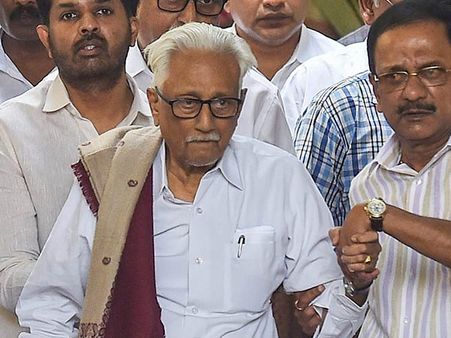 சிகிச்சைக்கு பின் வீடு திரும்பிய பேராசிரியர் அன்பழகன்.. சந்திக்க தொண்டர்களுக்கு திமுக தடை