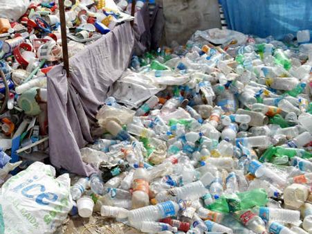 அடேங்கப்பா... இவ்வளவு பிளாஸ்டிக் கழிவுகளா... தலைசுற்ற வைக்கும் குப்பை கணக்கு