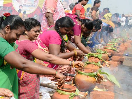 மக்கள் ஹேப்பி அண்ணாச்சி.. ஜன. 14 அரசு விடுமுறை.. பொங்கலையொட்டி 6 நாள் தொடர் விடுமுறை!