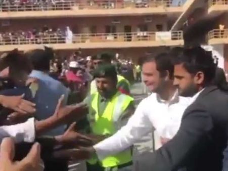 கைகுலுக்கல், செல்பி என துபாயை கலக்கிய ராகுல்... லட்சக்கணக்கில் திரண்ட மக்கள்