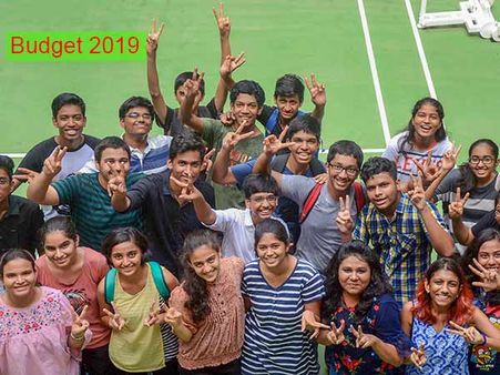 Budget 2019: மத்திய அரசின் பட்ஜெட்டில் தொடர்ந்து புறக்கணிக்கப்படும் உயர் கல்வி துறை.. மாணவர் நிலை?