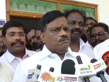 நில ஆக்கிரமிப்பாளர்களுக்கு வாக்குரிமை இல்லை என சொல்ல நீதிபதிகளுக்கு என்ன அதிகாரம்? - தளவாய் சுந்தரம்