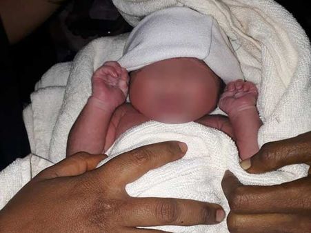 கட்டை பையில் பெண் குழந்தை.. விக்கித்து போன திருச்சி.. விடியற்காலையில் பரபரப்பு!