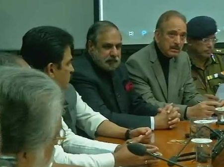 தீவிரவாத எதிர்ப்பில் மத்திய அரசுக்கு முழு ஒத்துழைப்பு.. அனைத்துக் கட்சி கூட்டத்தில் தீர்மானம்