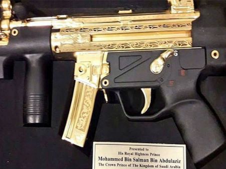 தங்க குணத்துக்குத்தான் தங்க துப்பாக்கி வாங்கி தரட்டுமா! சல்மானுக்கு பாக். கொடுத்த பரிசை பாருங்க!