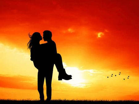 தேன் நிலவைக் காணவில்லை #ValentinesDay 